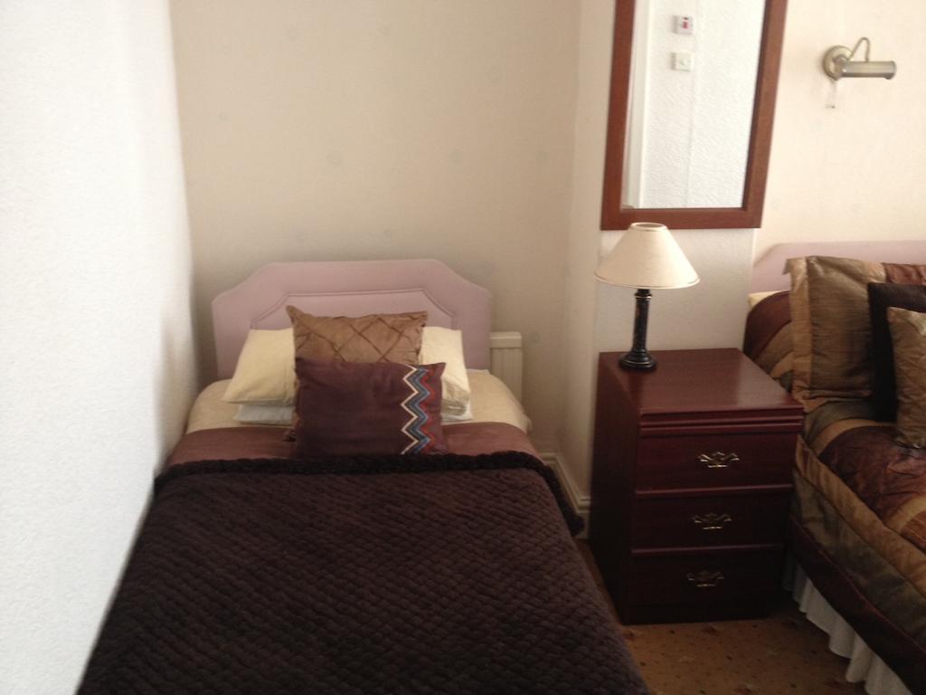 The Mackintosh Guest Accommodation แบล็คพูล ห้อง รูปภาพ