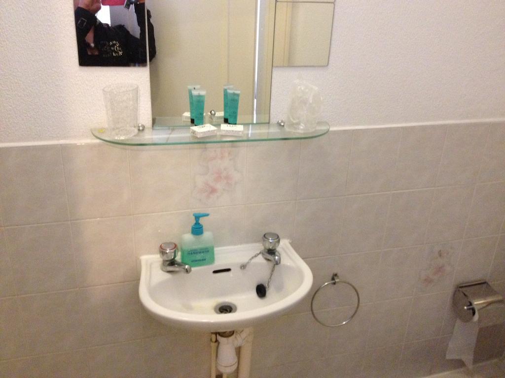 The Mackintosh Guest Accommodation แบล็คพูล ห้อง รูปภาพ