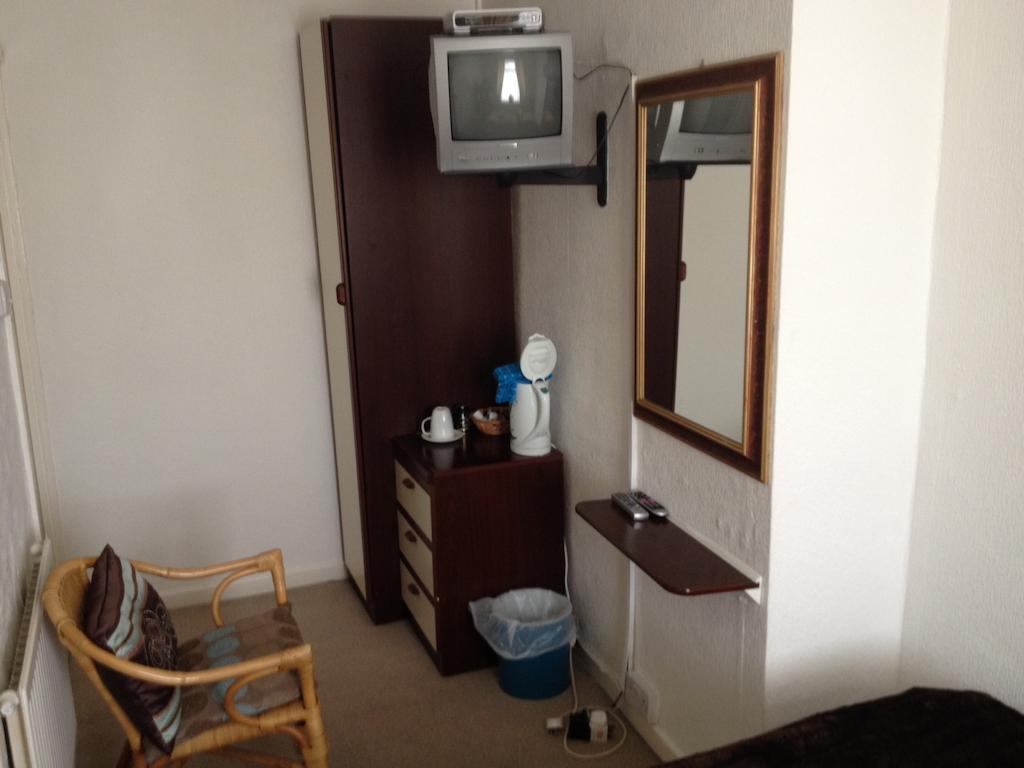 The Mackintosh Guest Accommodation แบล็คพูล ภายนอก รูปภาพ